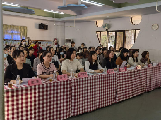 “同”樣主題“異”樣精彩，助推園本教研1.jpg